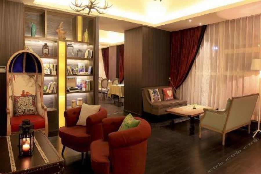 Holz Hotel Shenyang Bagian luar foto
