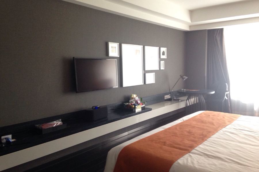 Holz Hotel Shenyang Bagian luar foto