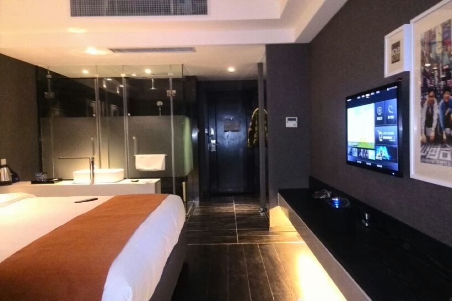 Holz Hotel Shenyang Bagian luar foto